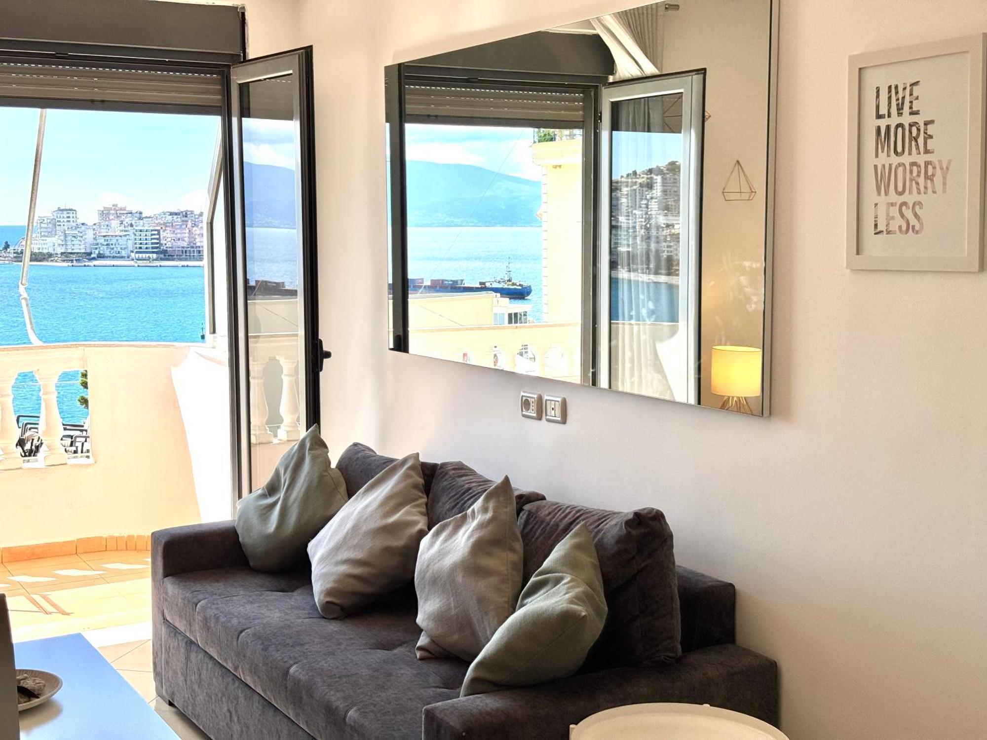 Sun & Sea Apartment Saranda Екстер'єр фото